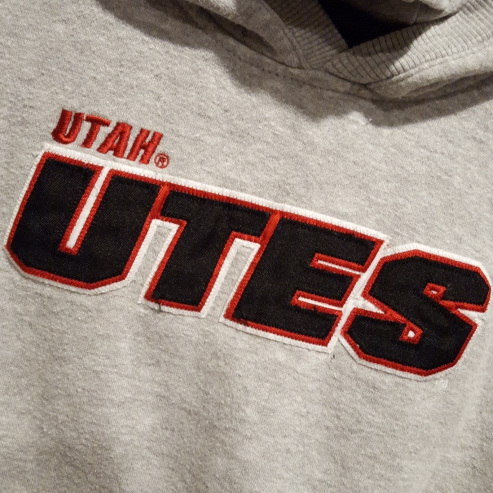 Adidas University of Utah hoodie - Picture 2 of 5